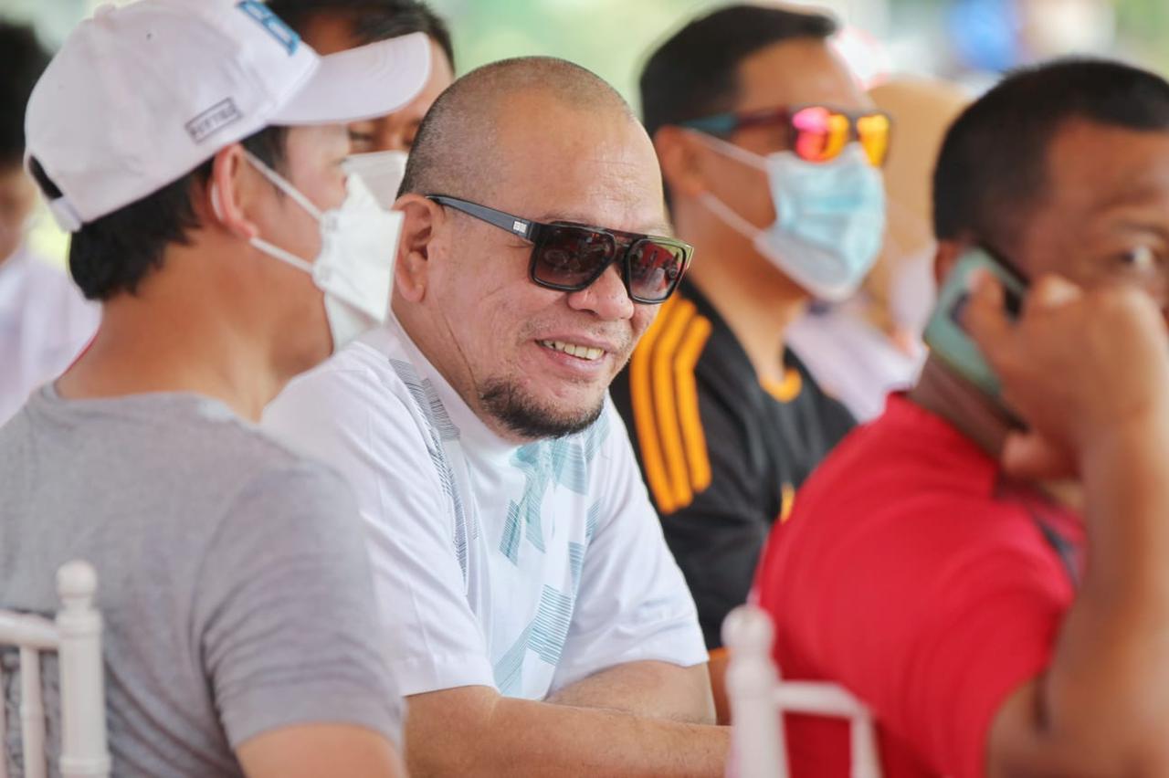Ketua DPD RI menghadiri turnamen Sepakbola dalam rangka HUT DPD RI ke-17 di Lapangan Sepakbola Komplek Parlemen Senayan, Minggu (26/9/2021).