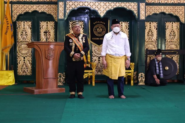Ketua DPD RI AA LaNyalla Mahmud Mattalitti diberi gelar kekerabatan bergelar Pangeran Jaya Sukma Dilaga11