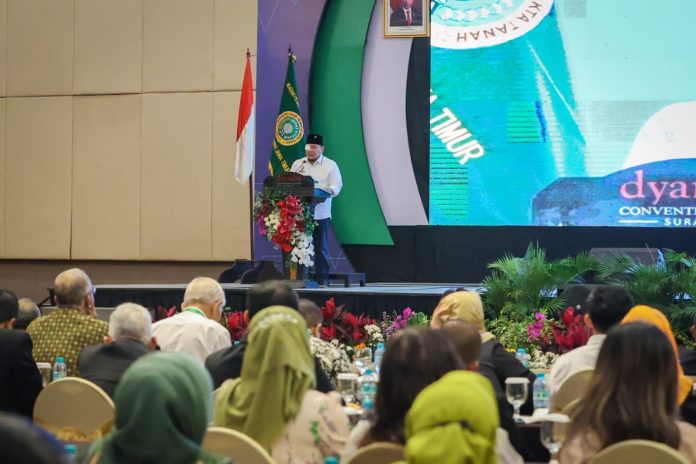 Ketua DPD RI, AA LaNyalla Mahmud Mattalitti menyampaikan keynote speech pada Seminar Nasional HUT IPPAT ke-35 Pengurus Wilayah IPAAT Jawa Timur