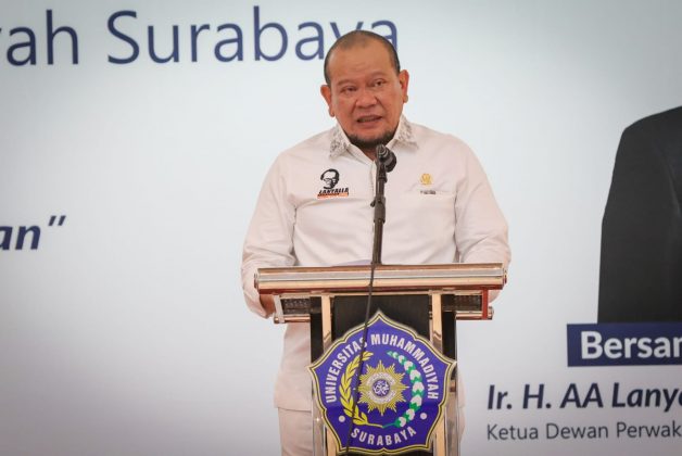Kuliah Umum Ketua DPD RI Dewan Perwakilan Mahasiswa Universitas Muhammadiyah Surabaya