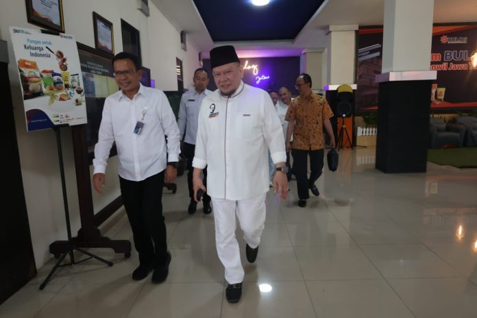 Kunjungi Bulog Jatim, Ketua DPD RI Cek Kesiapan Distribusi Beras Jelang Lebaran