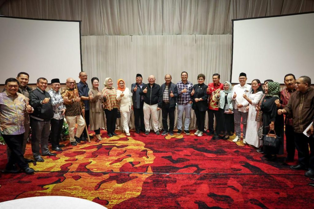 Ketua DPD RI AA LaNyalla Mahmud Mattalitti mengikuti pertemuan Pimpinan dan Anggota DPD RI dalam rangka Sosialisasi Hasil Rapat Konsultasi Pimpinan DPD RI dan MPR RI, di Jakarta, Rabu (12/7/2023).