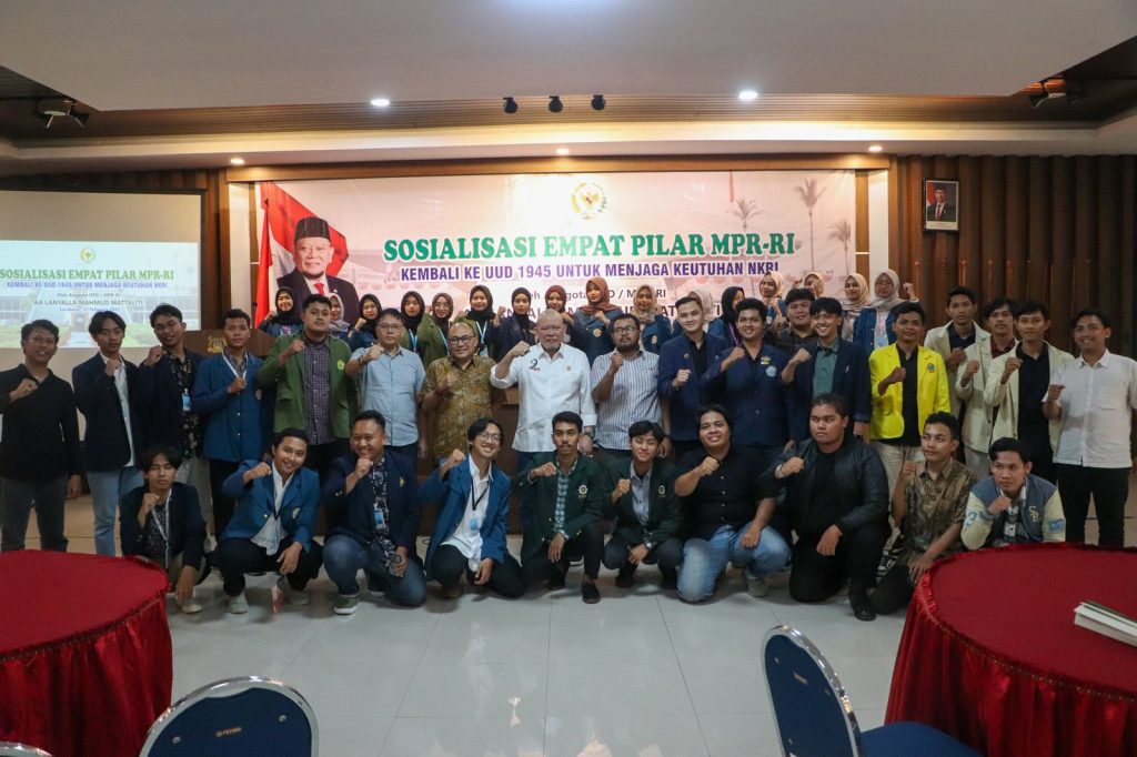 Di Depan Puluhan Mahasiswa, LaNyalla Ajak kembali ke Pancasila, agar Indonesia Terang